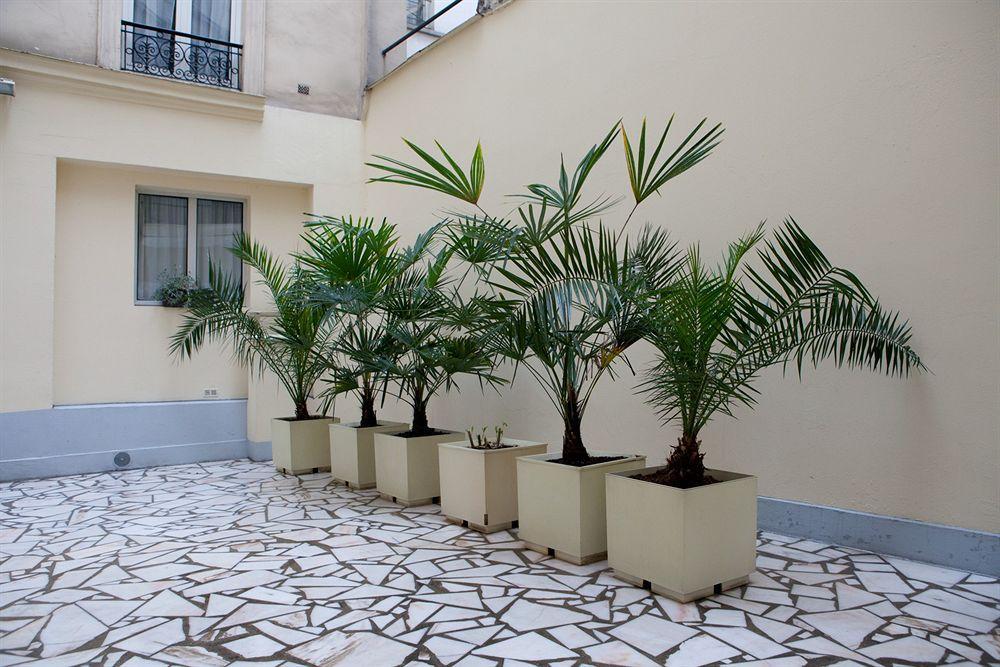 Est Hotel Paris Exterior photo