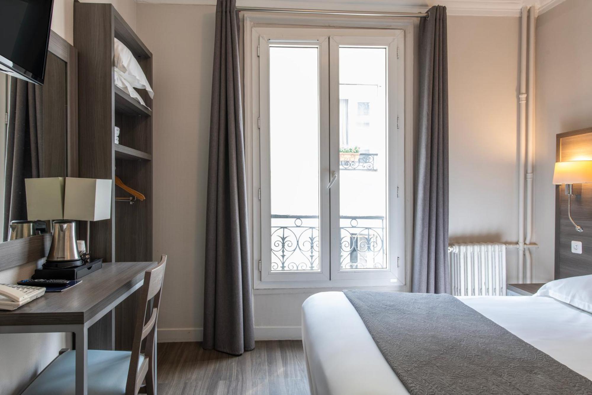 Est Hotel Paris Exterior photo