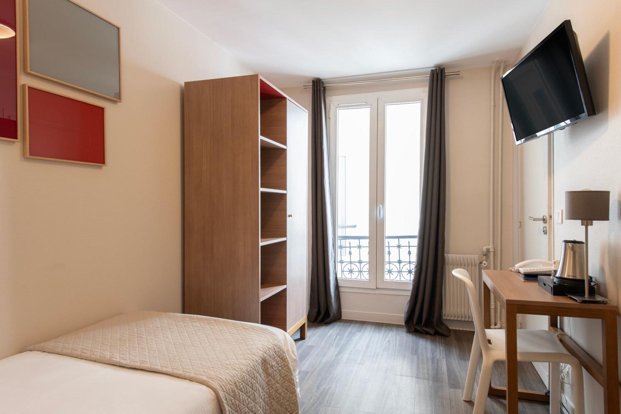 Est Hotel Paris Exterior photo