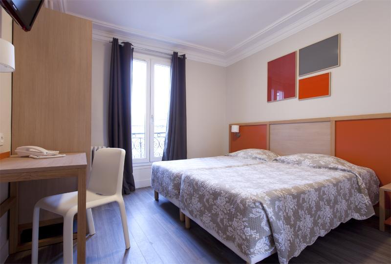 Est Hotel Paris Exterior photo